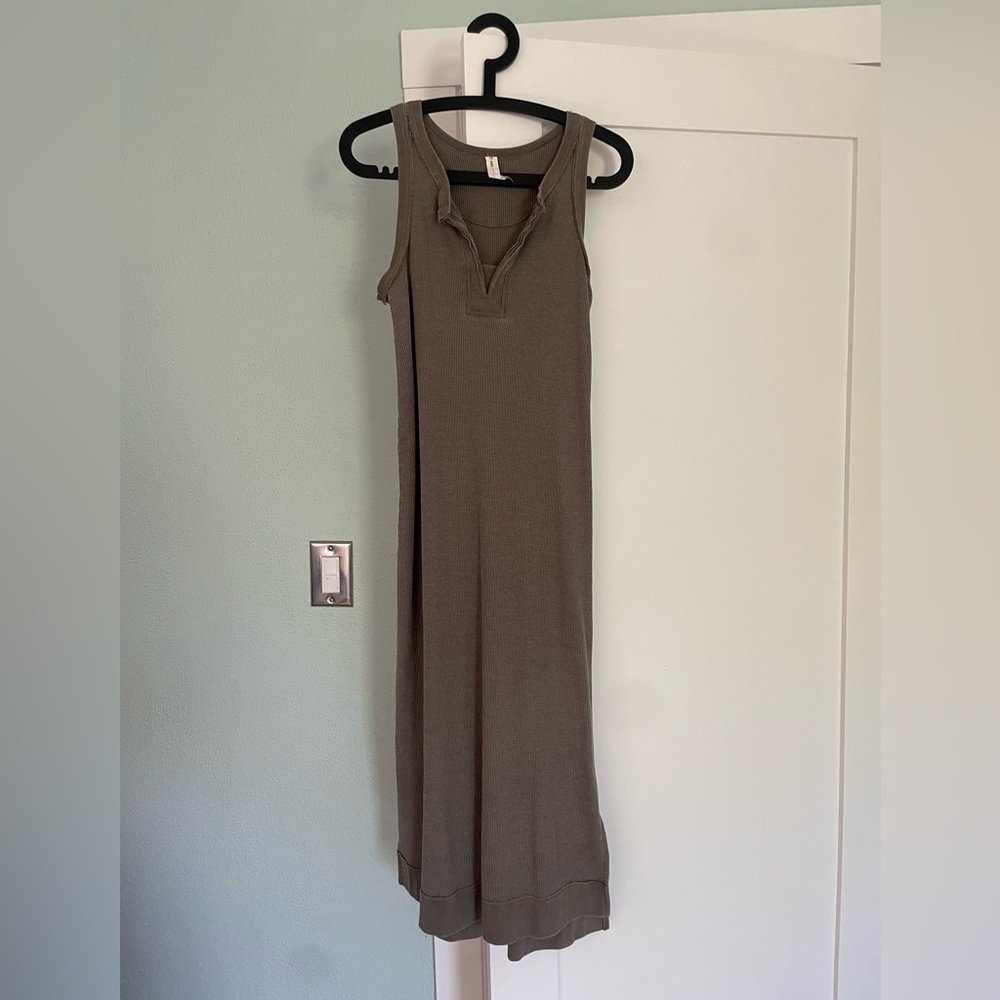 Anthropologie Daily Practice gray yoga dress